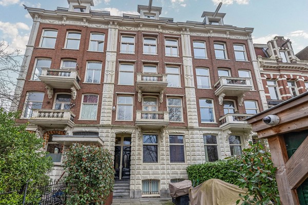 Rented: Linnaeusstraat 25-1, 1093 EE Amsterdam